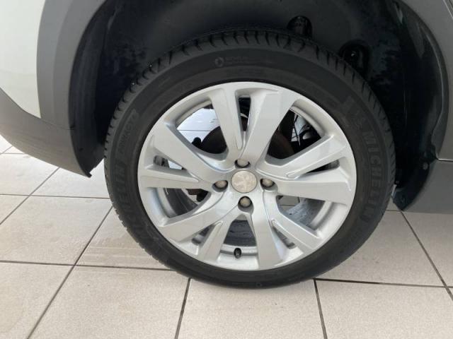 Peugeot 2008 image 6