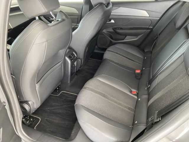 Peugeot 408 image 8
