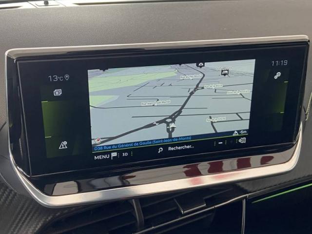 Peugeot 2008 image 3