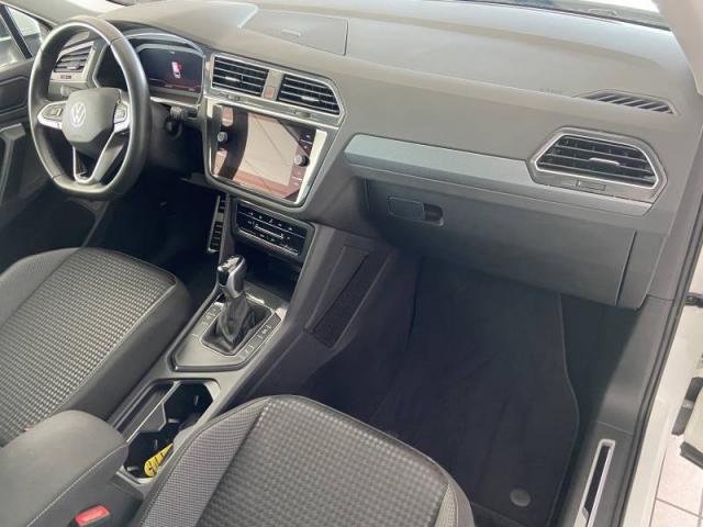 Volkswagen Tiguan image 9