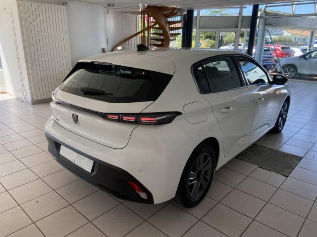 Peugeot 308 image 8