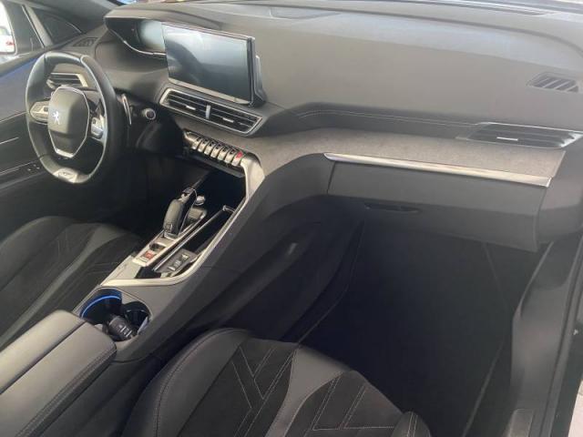 Peugeot 5008 image 2