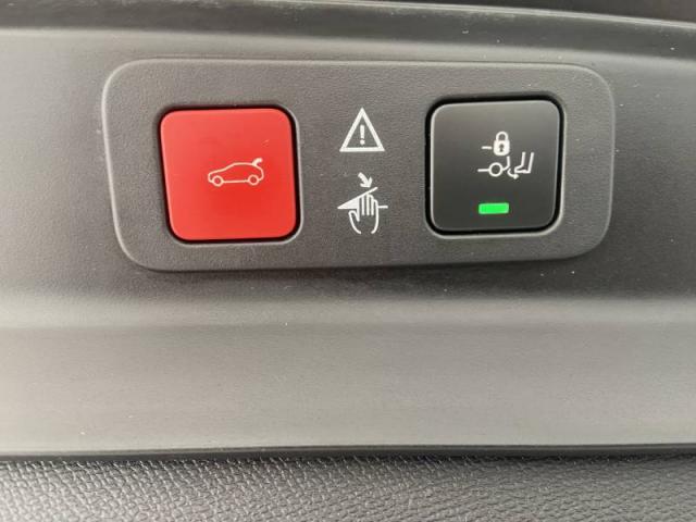 Peugeot 5008 image 1