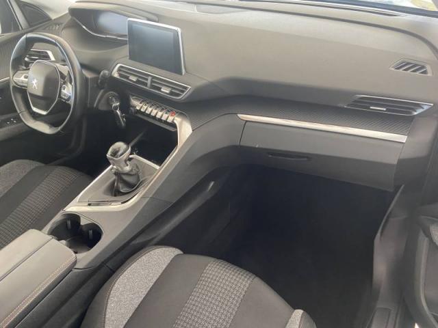 Peugeot 5008 image 9