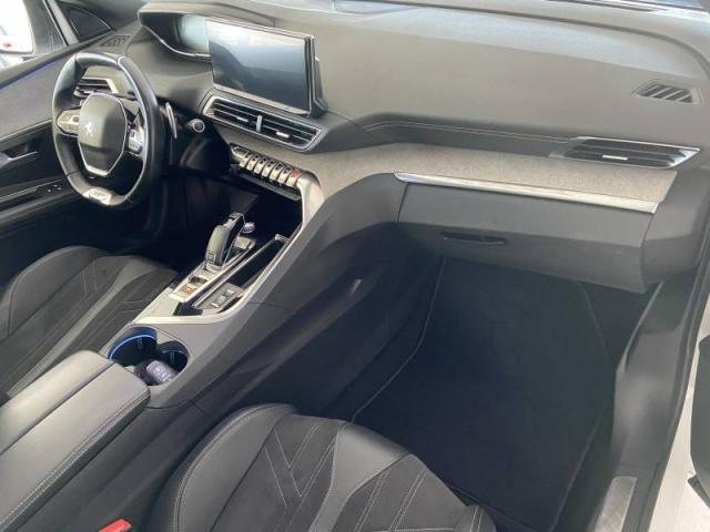 Peugeot 3008 image 3