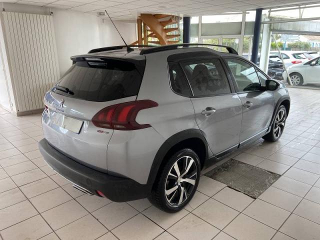 Peugeot 2008 image 3