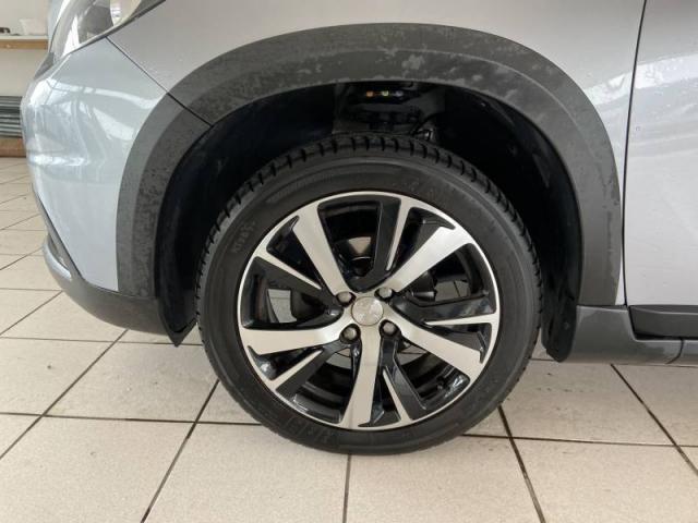 Peugeot 2008 image 1