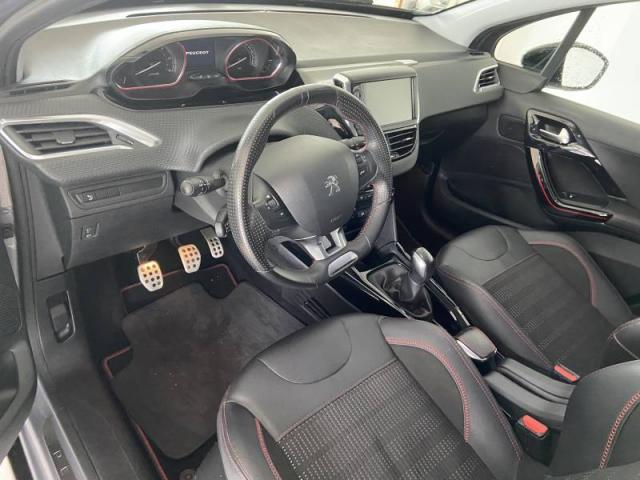 Peugeot 2008 image 9