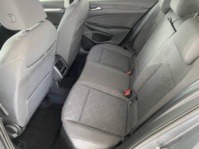 Volkswagen Golf image 6