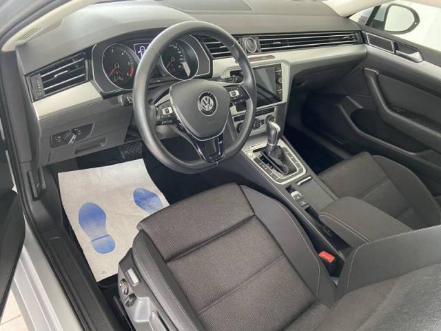 Volkswagen Passat image 7