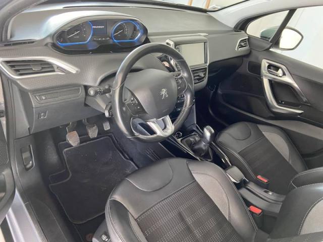 Peugeot 2008 image 8