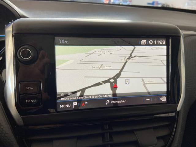 Peugeot 2008 image 6