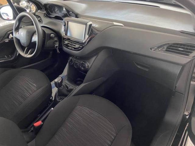 Peugeot 208 image 4