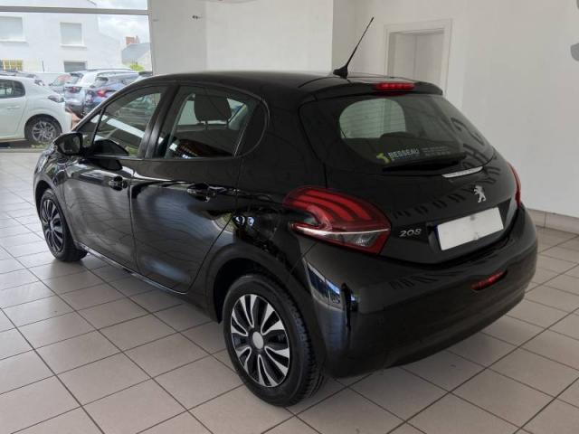 Peugeot 208 image 5