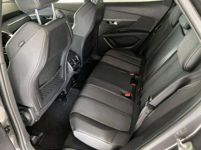 Peugeot 3008 image 1