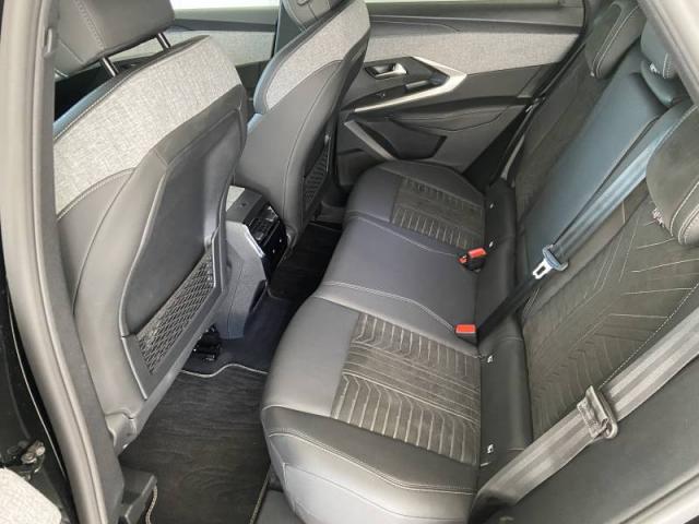 Peugeot 3008 image 2