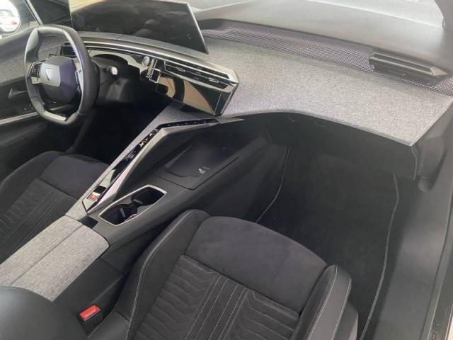 Peugeot 3008 image 8