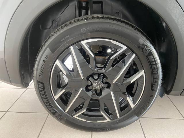 Peugeot 3008 image 1