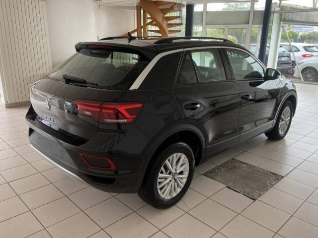 Volkswagen T-Roc image 8