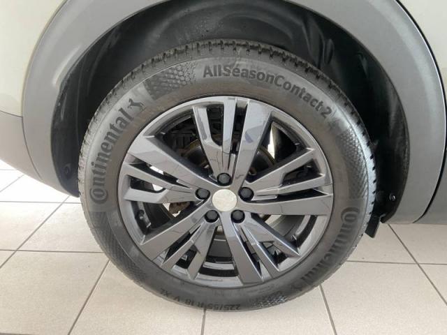 Peugeot 3008 image 2