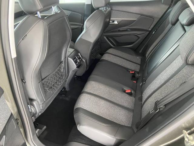 Peugeot 3008 image 3