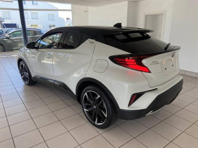 Toyota C-Hr image 4