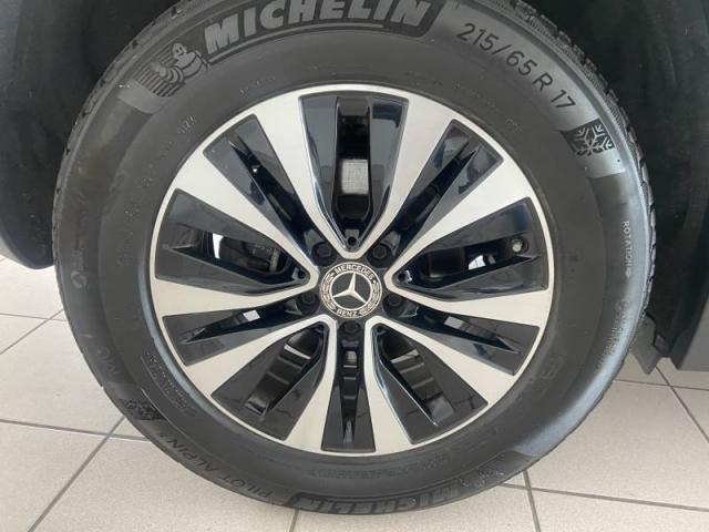 Mercedes Benz Gla image 6