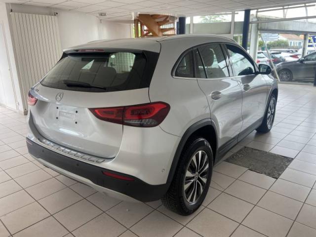 Mercedes Benz Gla image 2