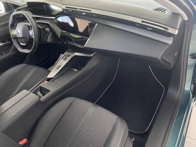 Peugeot 308 image 9
