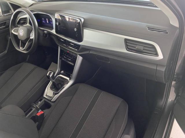 Volkswagen T-Roc image 6