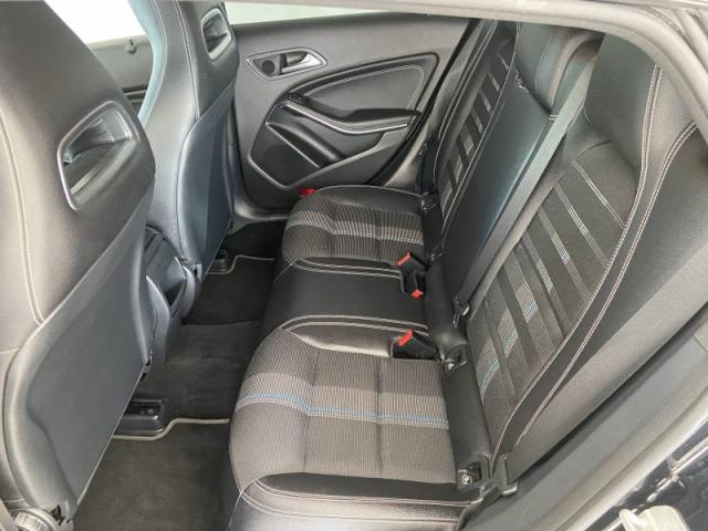 Mercedes Benz Cla image 2