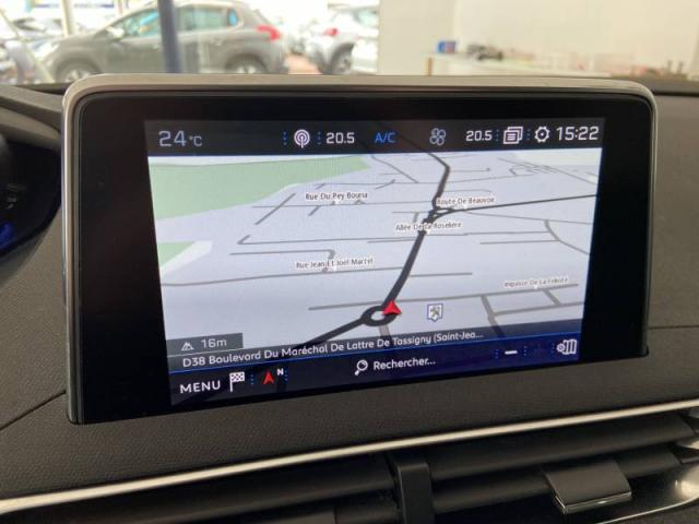Peugeot 3008 image 2