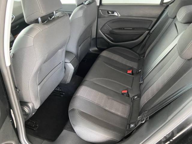 Peugeot 308 image 6