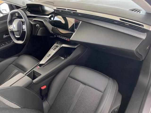 Peugeot 308 image 8