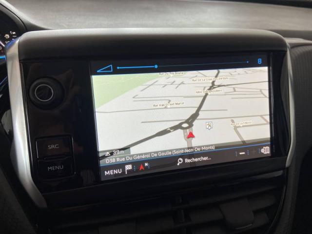 Peugeot 2008 image 3
