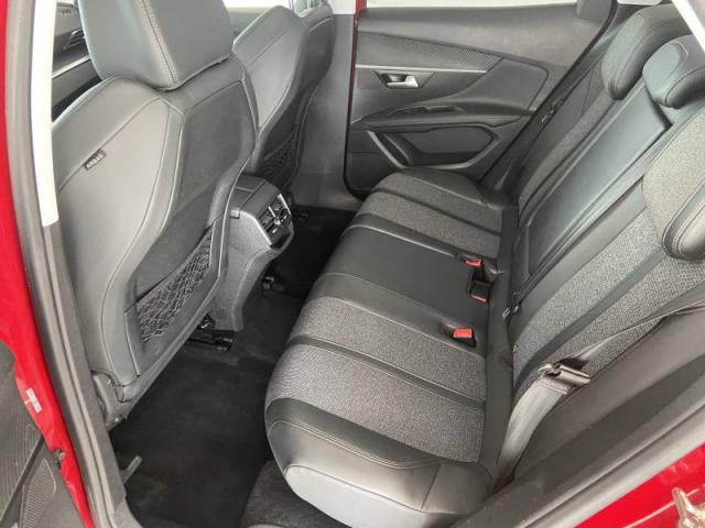 Peugeot 3008 image 2