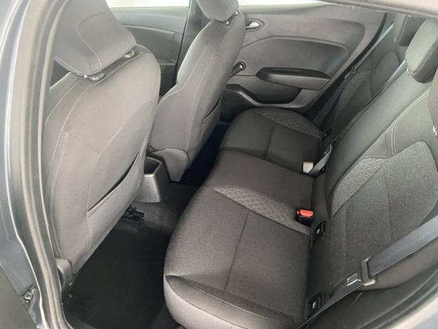 Renault Clio image 9