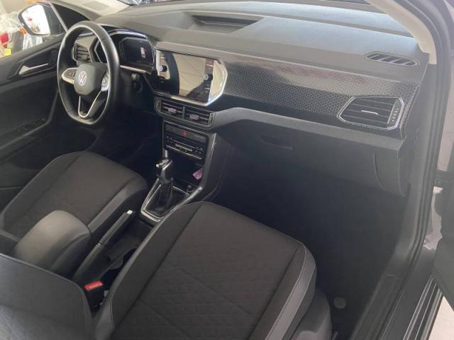 Volkswagen T-Cross image 2