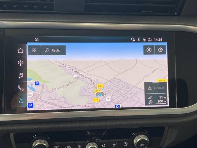 Audi Q3 image 2