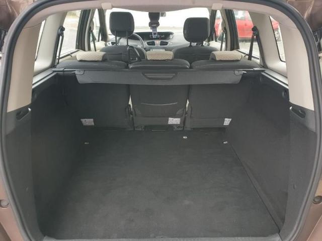Renault Grand Scénic image 2