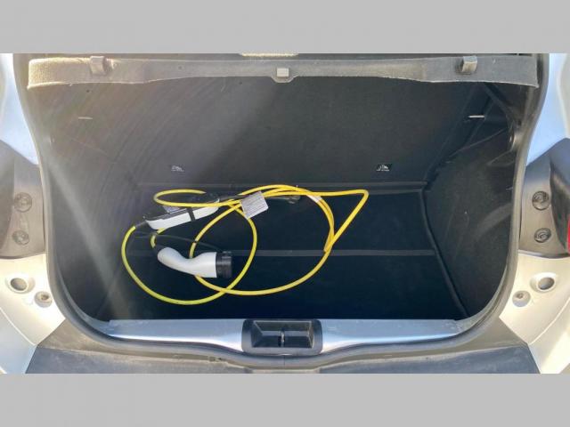 Dacia Spring image 2
