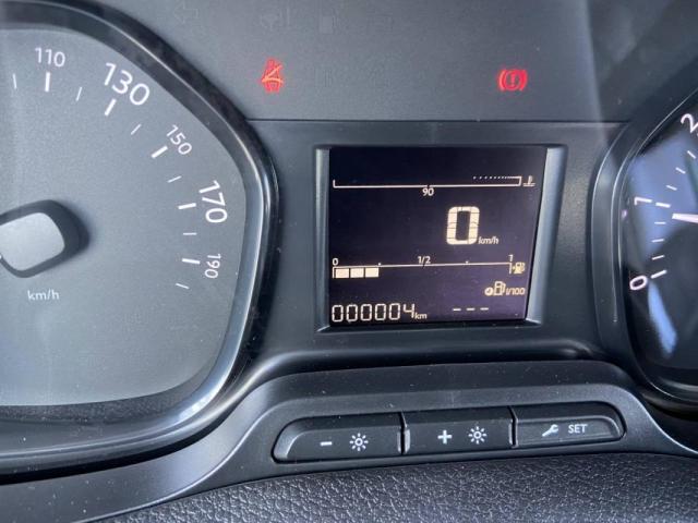 Peugeot Expert image 3