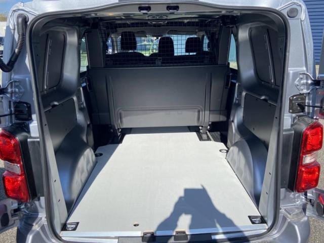 Peugeot Expert image 2