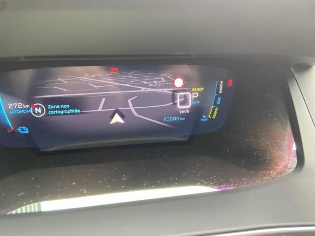 Peugeot 208 image 4