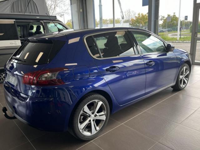 Peugeot 308 image 1