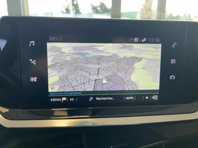 Peugeot 2008 image 2