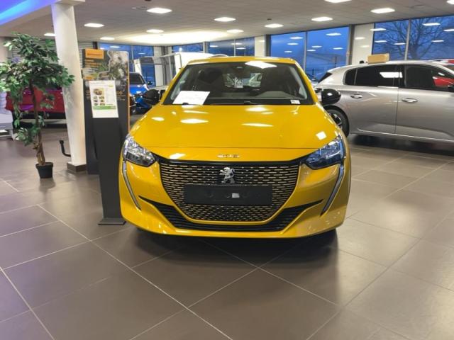 Peugeot E-208 image 3