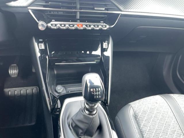 Peugeot 2008 image 5