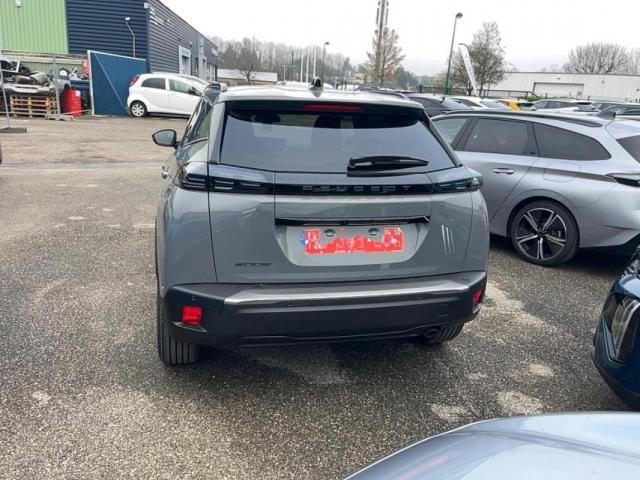 Peugeot 2008 image 3