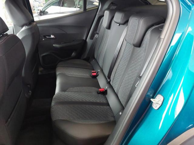 Peugeot 2008 image 2